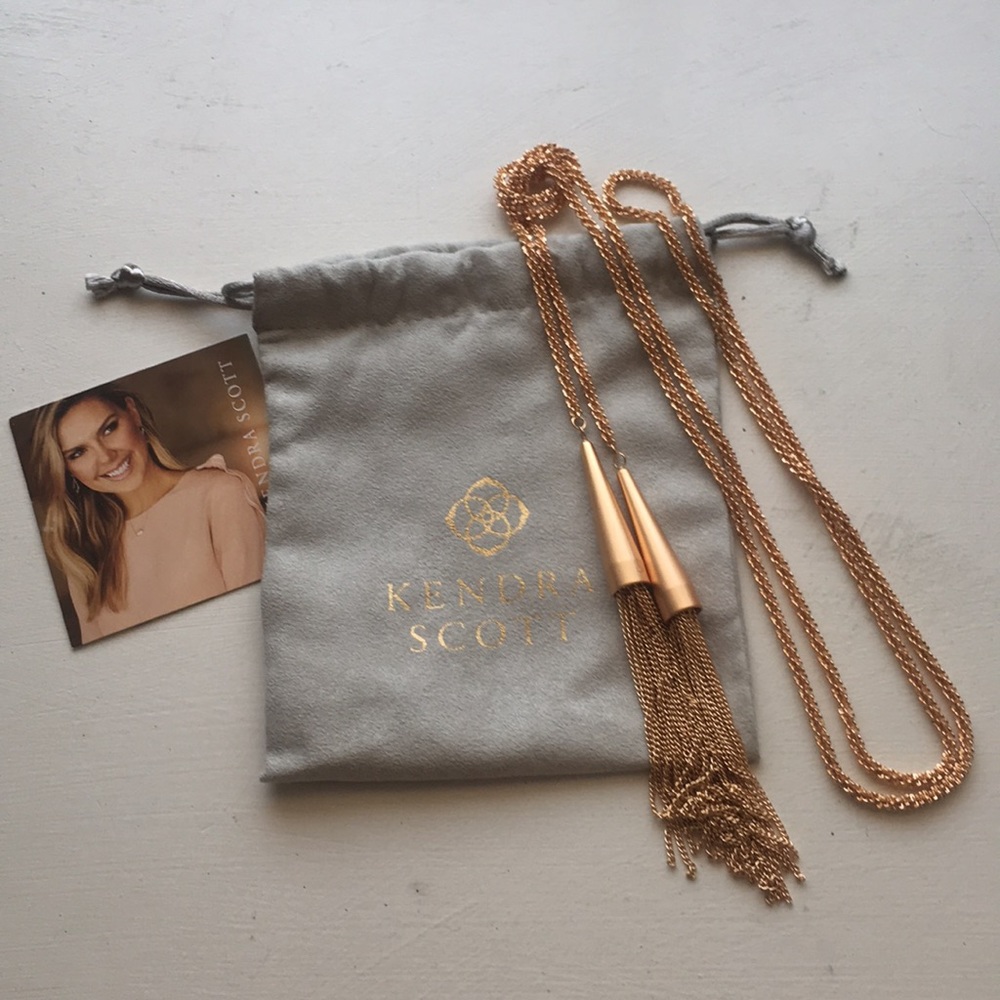 Kendra Scott rose gold phara necklace